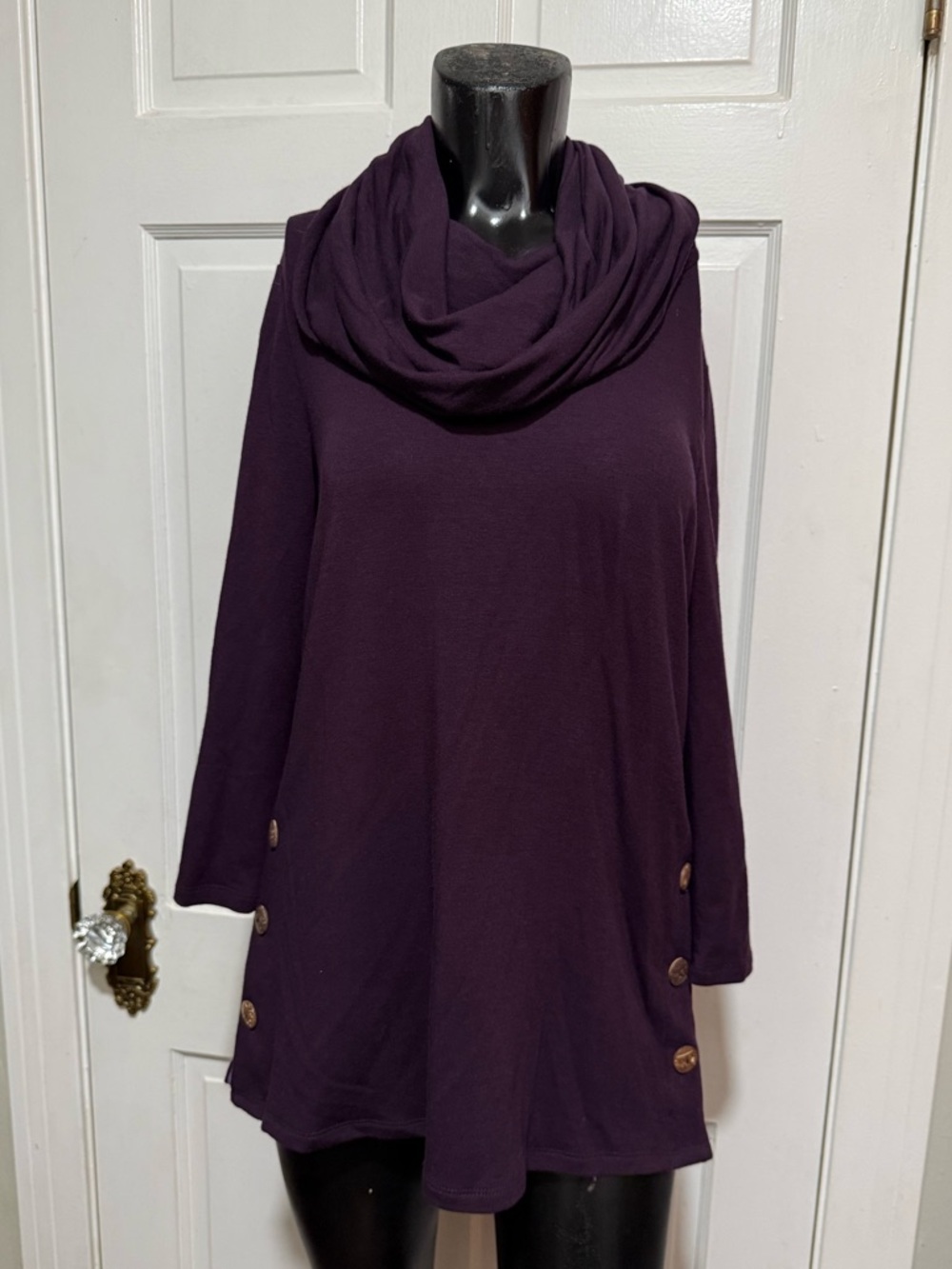 New Womens Purple Cupio Long Sleeve Size Small Slouchy Neckline